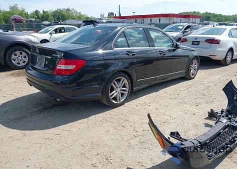 2013 Mercedes-Benz C 300 Luxury 4Matic/Sport 4Matic from USA, damaged, VIN WDDGF8AB7DR278316